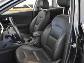 Kia Niro 1.6 GDi Hybrid DynamicPlusLine Vol leder Trekhaak Camera Dhoek thumbnail 37