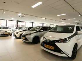 Toyota Yaris 1.5 Hybrid Active thumbnail 28