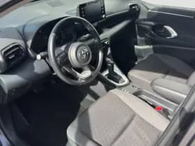 Toyota Yaris 1.5 Hybrid Active thumbnail 8