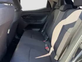 Toyota Yaris 1.5 Hybrid Dynamic thumbnail 18