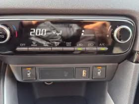 Toyota Yaris 1.5 Hybrid Dynamic thumbnail 15