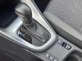 Toyota Yaris 1.5 Hybrid Dynamic thumbnail 16