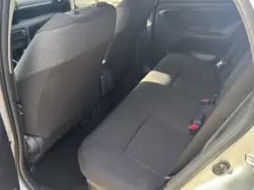 Toyota Yaris 1.5 Hybrid Dynamic thumbnail 18