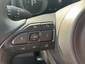 Toyota Yaris 1.5 Hybrid Dynamic thumbnail 9