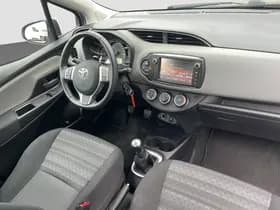 Toyota Yaris thumbnail 2