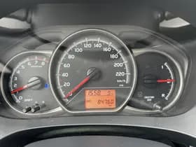 Toyota Yaris thumbnail 11