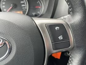 Toyota Yaris thumbnail 13