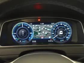 Volkswagen E-Golf 100KW 136PK SOH 100% Camera Warmtepomp Virtual Disc Pro Groot Navi Dodeh detectie thumbnail 2