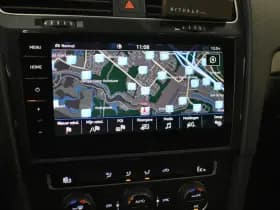 Volkswagen E-Golf 100KW 136PK SOH 100% Camera Warmtepomp Virtual Disc Pro Groot Navi Dodeh detectie thumbnail 3