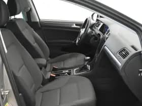 Volkswagen E-Golf 100KW 136PK SOH 100% Camera Warmtepomp Virtual Disc Pro Groot Navi Dodeh detectie thumbnail 24