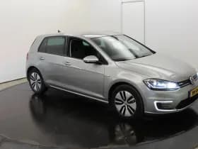Volkswagen E-Golf 100KW 136PK SOH 100% Camera Warmtepomp Virtual Disc Pro Groot Navi Dodeh detectie thumbnail 9