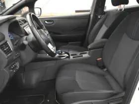 Nissan Leaf Acenta 40 kWh € 7250,- Netto exportprijs excl BTW thumbnail 20