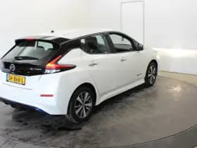 Nissan Leaf Acenta 40 kWh € 7250,- Netto exportprijs excl BTW thumbnail 44
