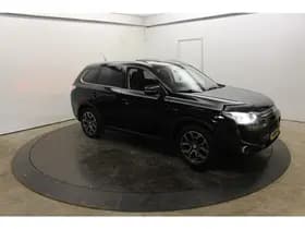 Mitsubishi Outlander 2.0 PHEV Instyle X-Line Dealer onderhouden Trekhaak Pano Vol Leder Camera thumbnail 14