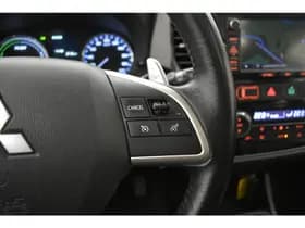 Mitsubishi Outlander 2.0 PHEV Instyle X-Line Dealer onderhouden Trekhaak Pano Vol Leder Camera thumbnail 38