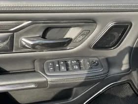 Dodge Ram 1500 5.7 V8 4x4 Crew Cab Limited | Pano | H&K | HUD | Stoelvent thumbnail 12