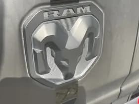 Dodge Ram 1500 5.7 V8 4x4 Crew Cab Limited | Pano | H&K | HUD | Stoelvent thumbnail 34