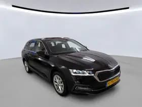 Skoda Octavia 150PK Panodak El Trekh+aKlep stoel verw 1.5 TSI First Edition thumbnail 2