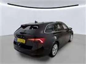 Skoda Octavia 150PK Panodak El Trekh+aKlep stoel verw 1.5 TSI First Edition thumbnail 3