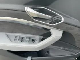 Audi E-tron 50 quattro S edition 71 kWh Pano/Schuifdak | Trekhaak | Carplay | Adap.cruise | Stoelmemory thumbnail 10