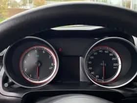 Suzuki Swift thumbnail 12