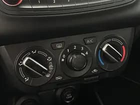 Suzuki Swift thumbnail 17