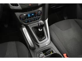 Ford Focus thumbnail 11