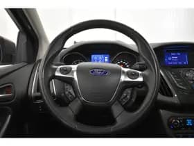 Ford Focus thumbnail 12