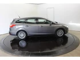 Ford Focus thumbnail 22
