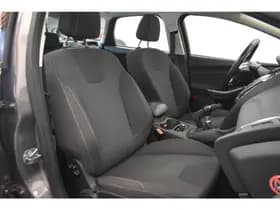 Ford Focus thumbnail 25
