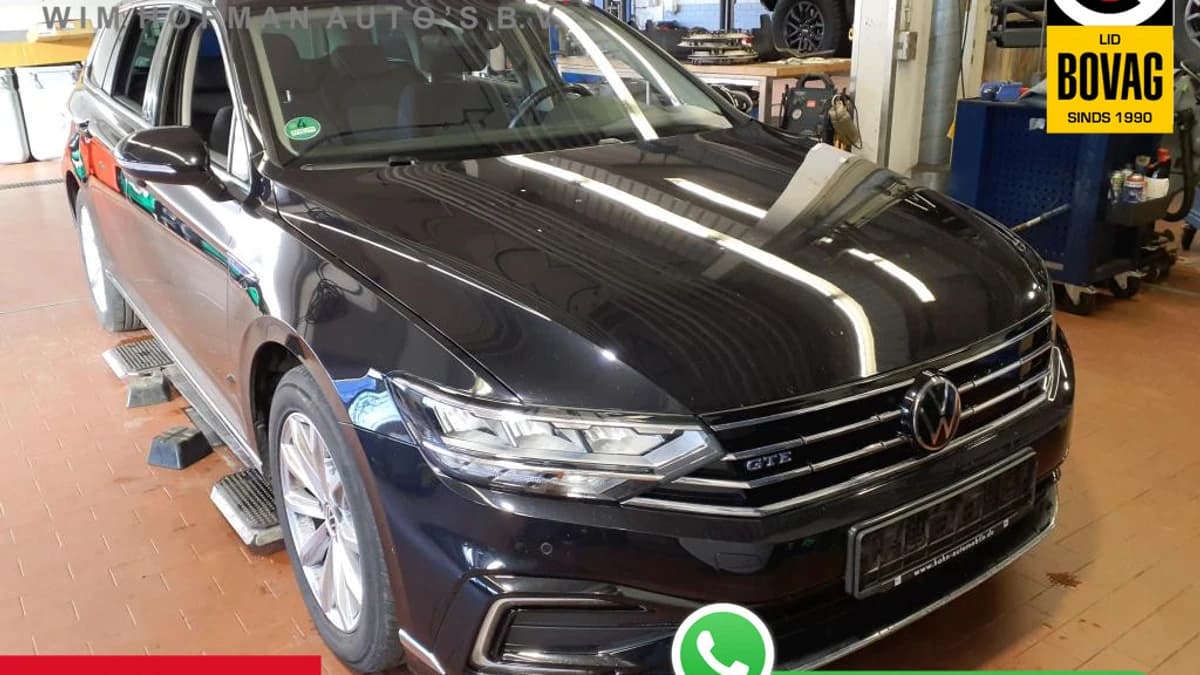 Volkswagen Passat — foto 1