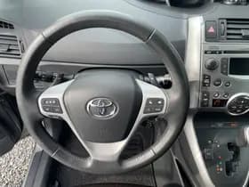 Toyota Verso thumbnail 11