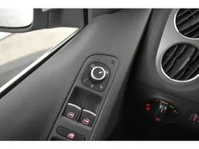 Volkswagen Tiguan thumbnail 37