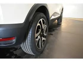 Renault Captur thumbnail 18