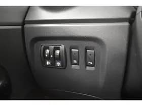 Renault Captur thumbnail 32