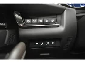 Mazda CX-30 thumbnail 35