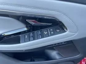 Land Rover Range Rover Evoque thumbnail 17