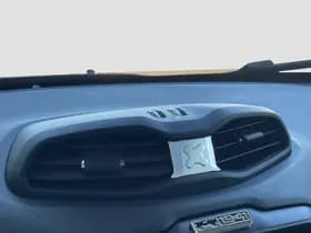 Jeep Renegade thumbnail 14