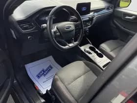 Ford Kuga thumbnail 3