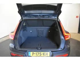 Volvo XC40 thumbnail 18