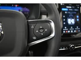 Volvo XC40 thumbnail 24