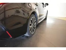 Toyota Corolla thumbnail 18