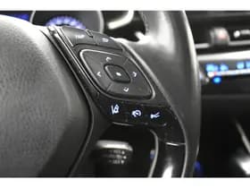Toyota C-HR thumbnail 11