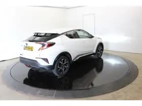 Toyota C-HR thumbnail 16