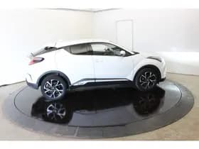 Toyota C-HR thumbnail 18