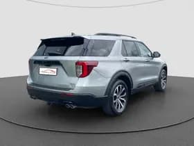 Ford Explorer thumbnail 6