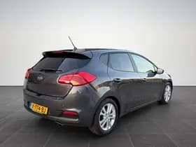 Kia Cee'd thumbnail 5