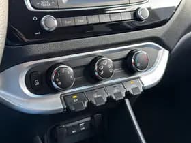 Kia Rio thumbnail 14