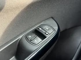 Opel Corsa thumbnail 10