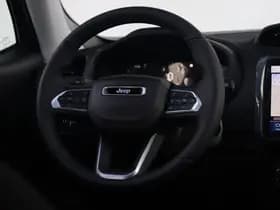 Jeep Renegade thumbnail 13